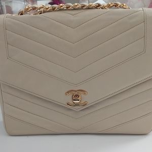 Vintage Chanel Cream Chevron Flap Bag